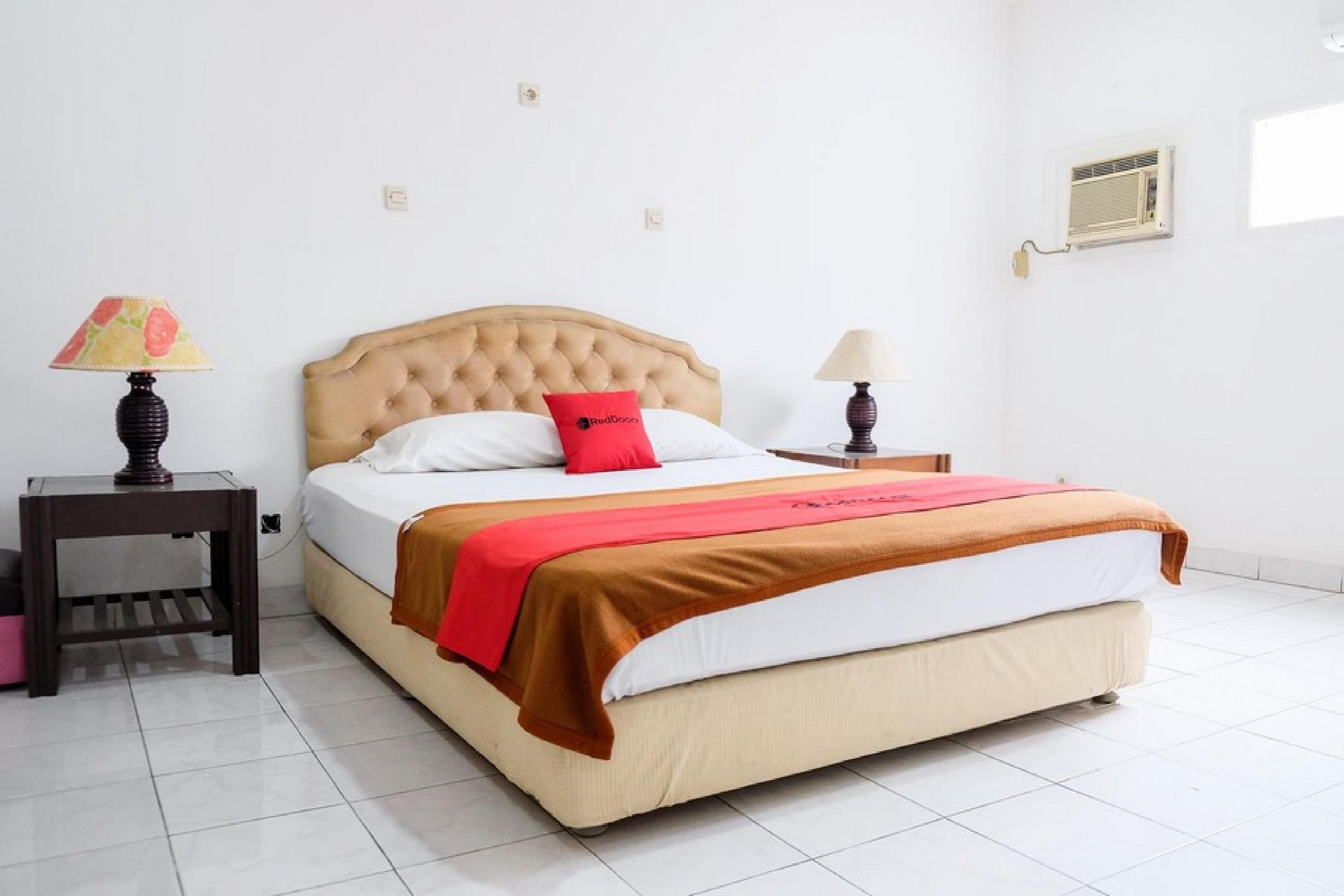 RedDoorz Plus near Jalan Baru Bogor Exterior foto